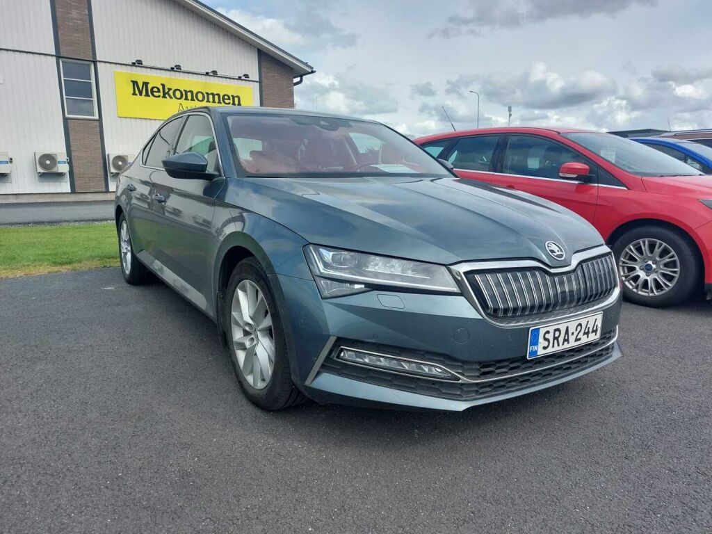 Skoda Superb 2020 Harmaa