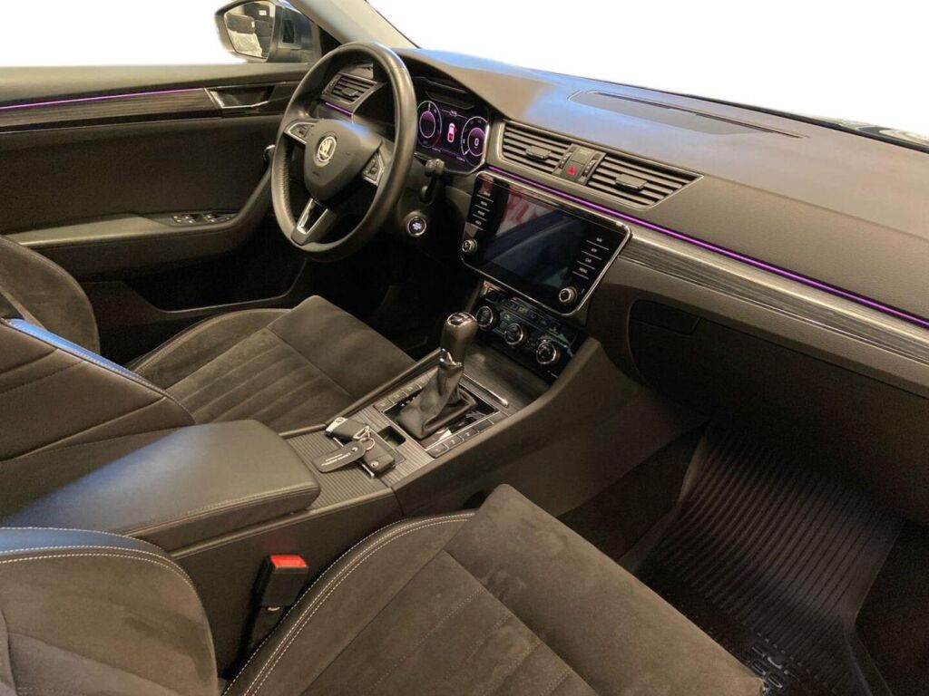 Skoda Superb 2020 Harmaa