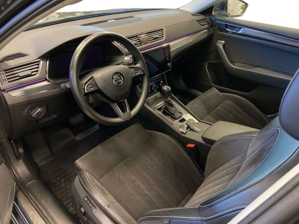 Skoda Superb 2020 Harmaa