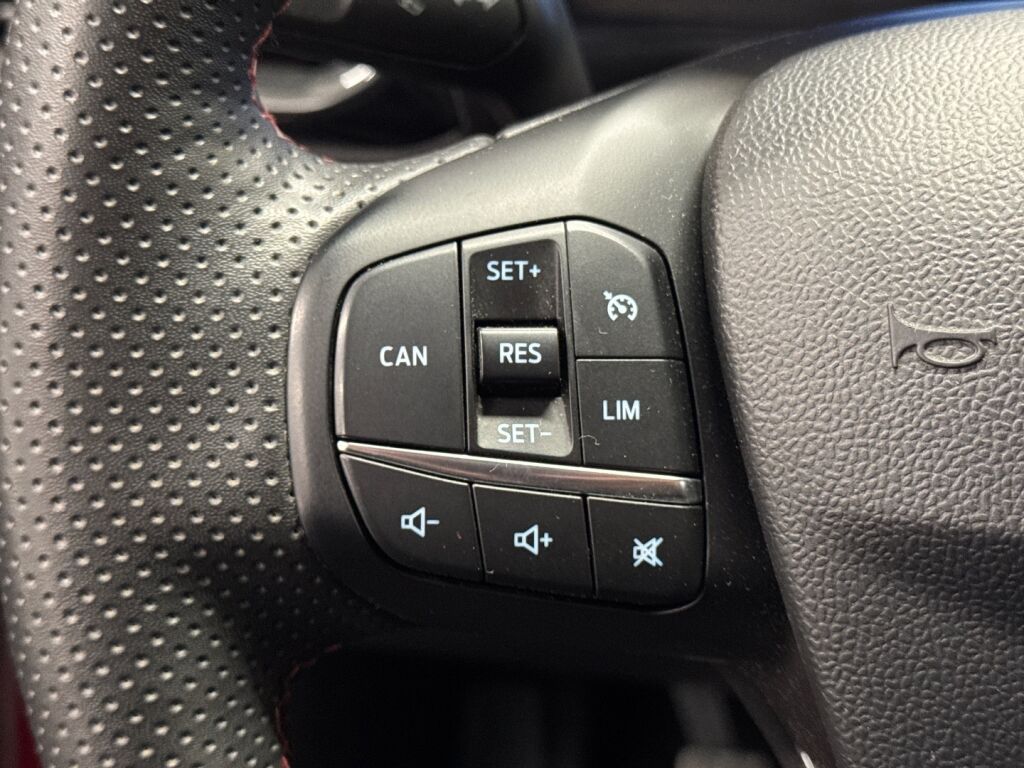 Ford Puma 2020 Punainen