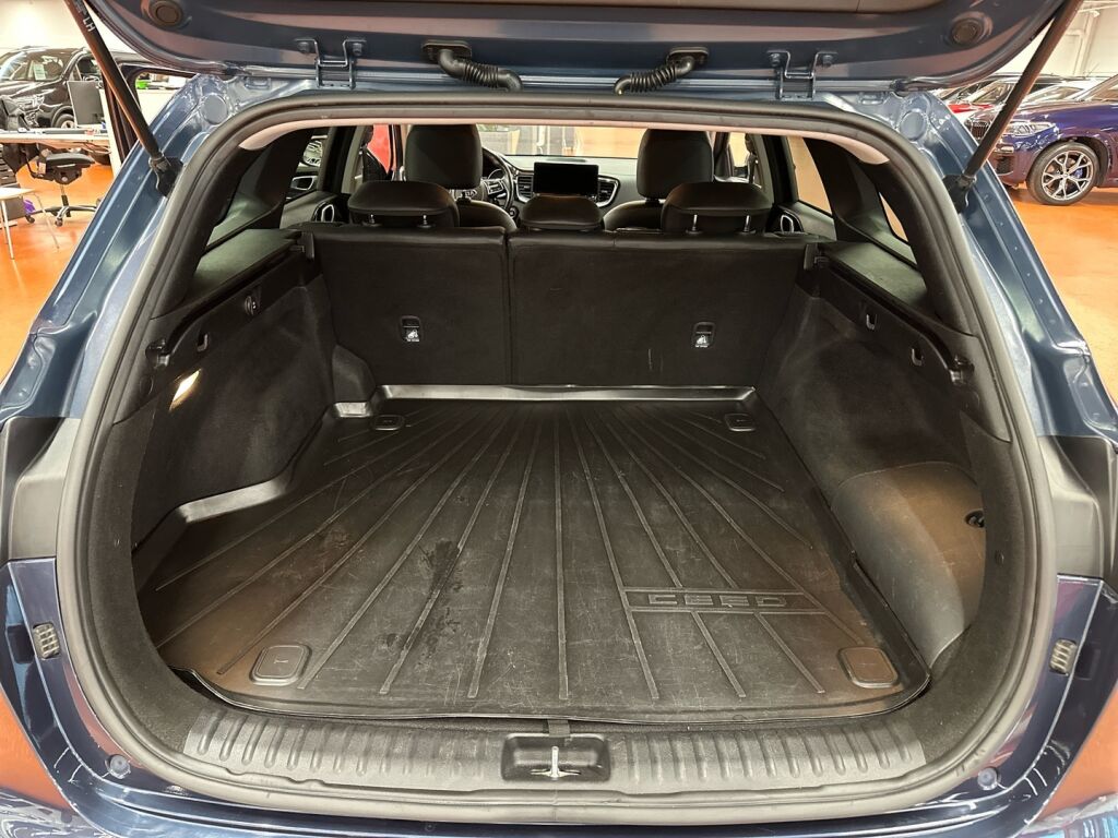 Kia Ceed 2020 Sininen