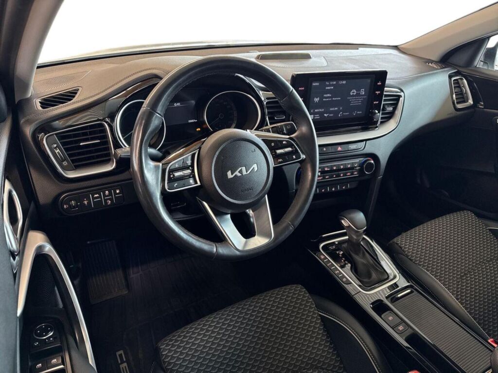 Kia Ceed 2025 Valkoinen