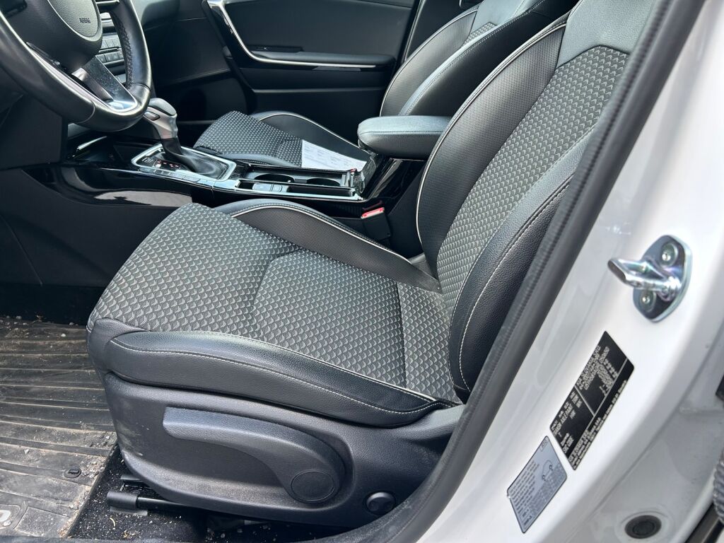 Kia Ceed 2025 Valkoinen