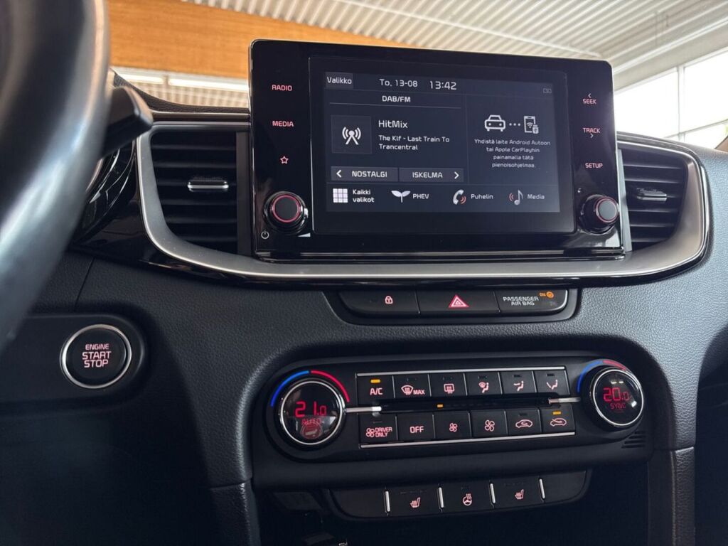 Kia Ceed 2025 Valkoinen