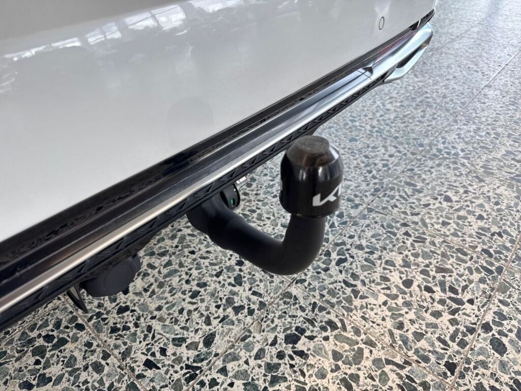 Kia Ceed 2025 Valkoinen