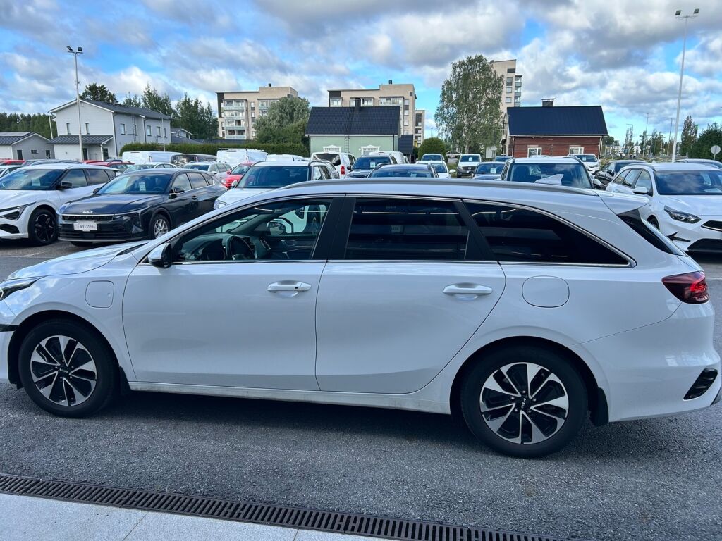 Kia Ceed 2025 Valkoinen