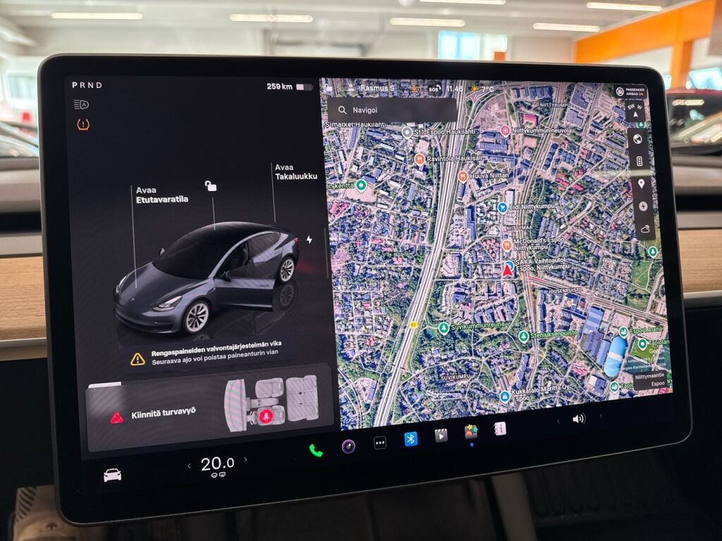 Tesla Model 3 2023 Harmaa