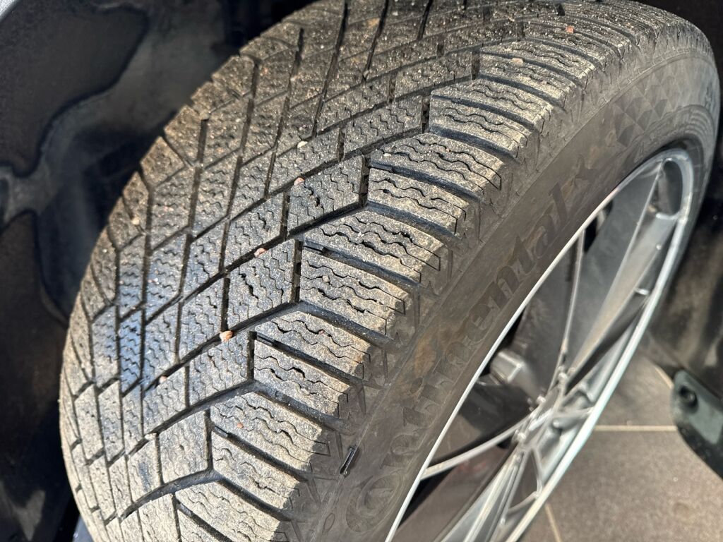 Tesla Model 3 2023 Harmaa