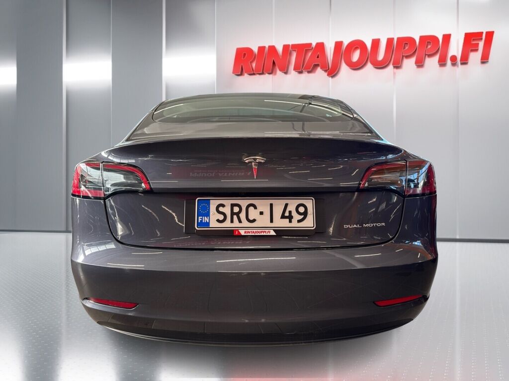 Tesla Model 3 2023 Harmaa
