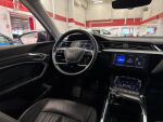 Audi e-tron 2021 Musta