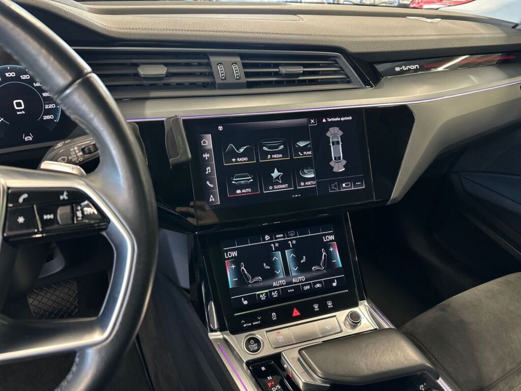 Audi e-tron 2021 Harmaa
