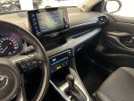 Toyota Yaris 2024 Valkoinen