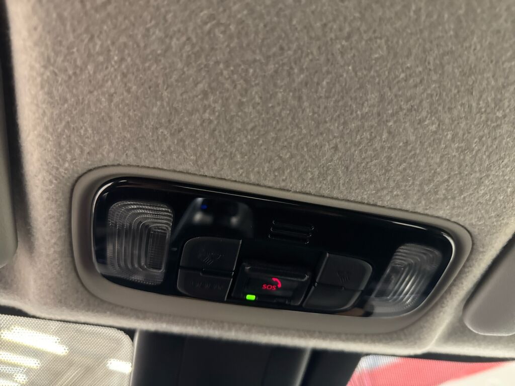 Toyota Yaris 2024 Valkoinen