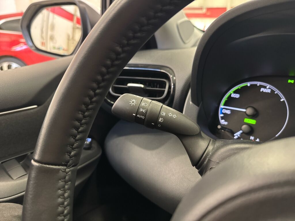 Toyota Yaris 2024 Valkoinen