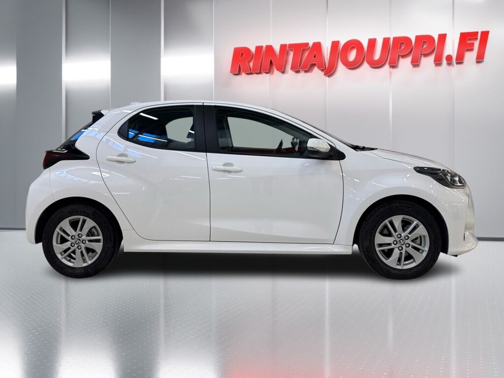 Toyota Yaris 2024 Valkoinen