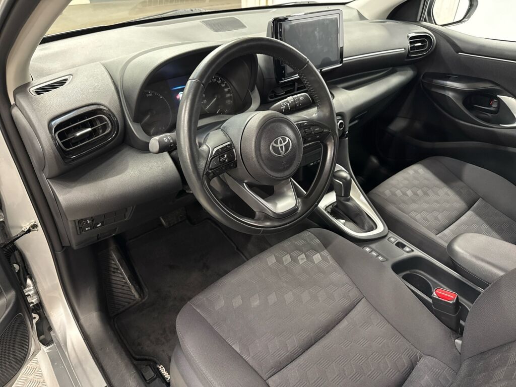 Toyota Yaris 2024 Hopea