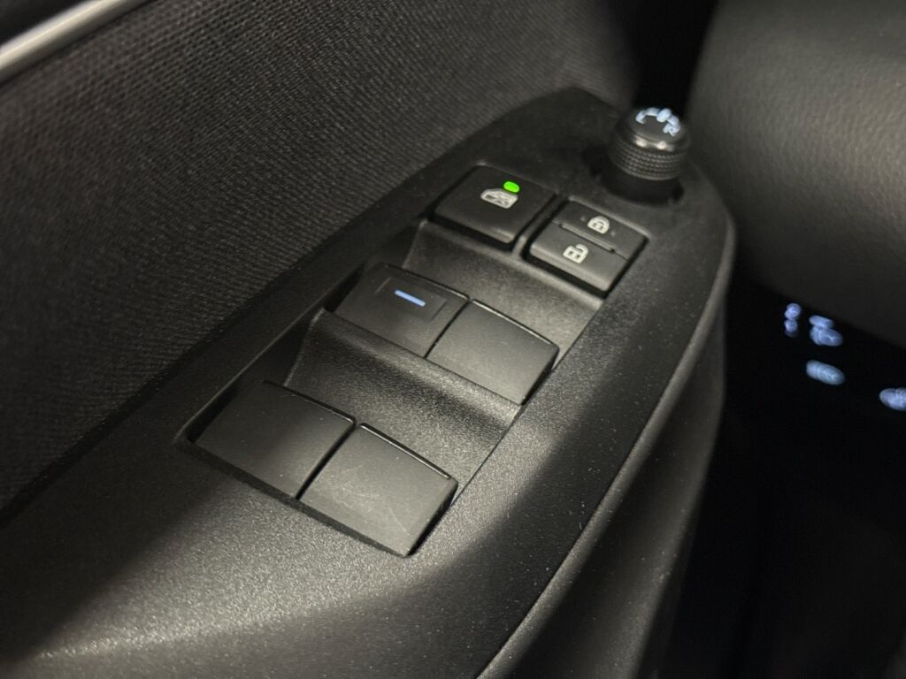 Toyota Yaris 2024 Hopea