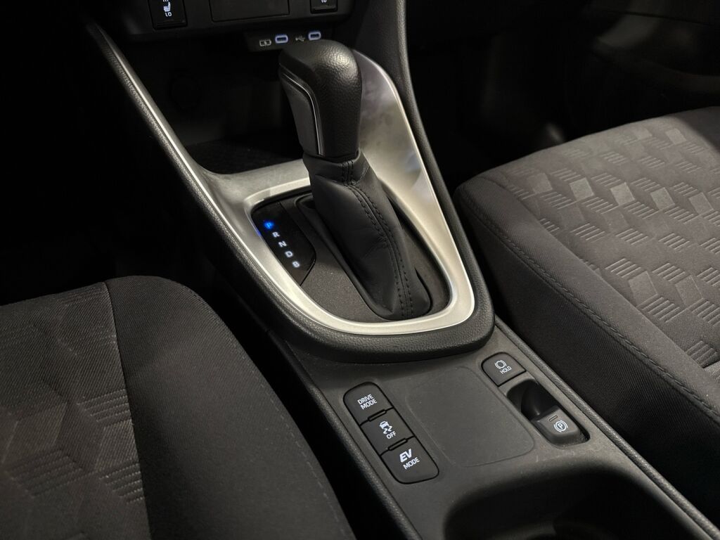 Toyota Yaris 2024 Hopea