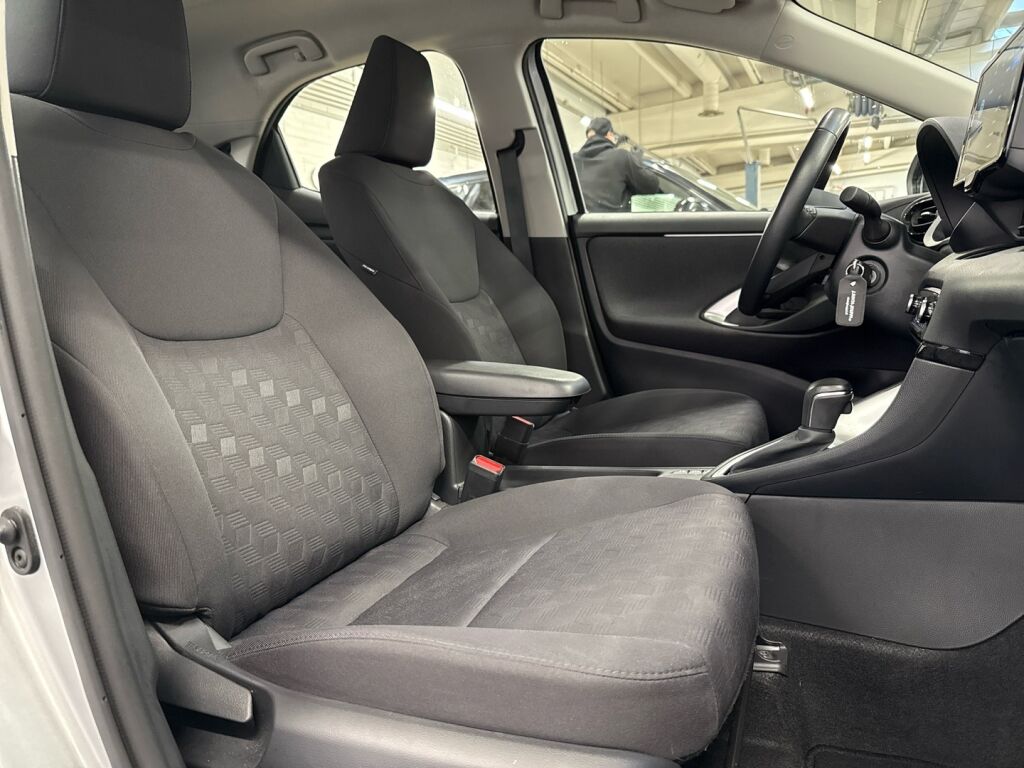 Toyota Yaris 2024 Hopea