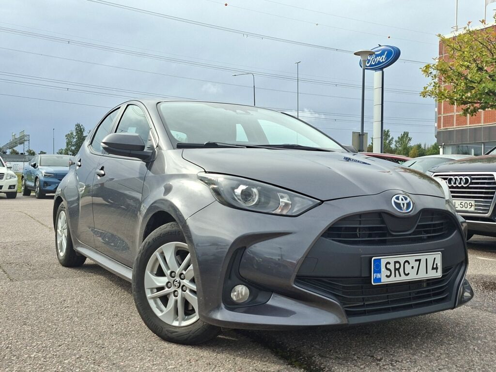 Toyota Yaris 2024 Harmaa