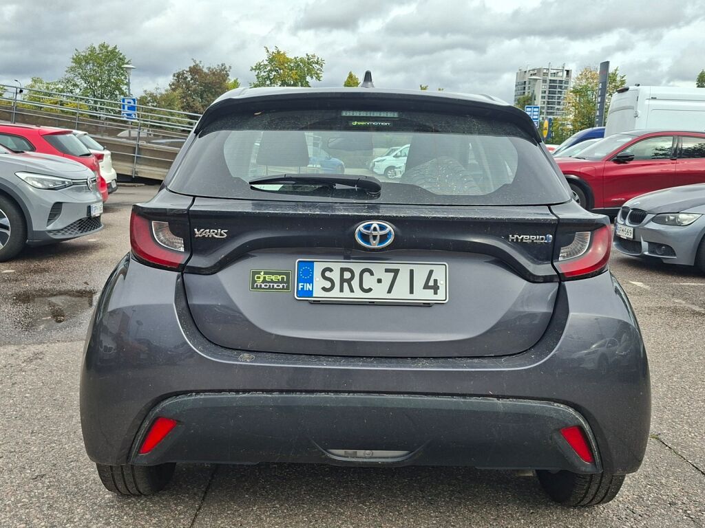 Toyota Yaris 2024 Harmaa