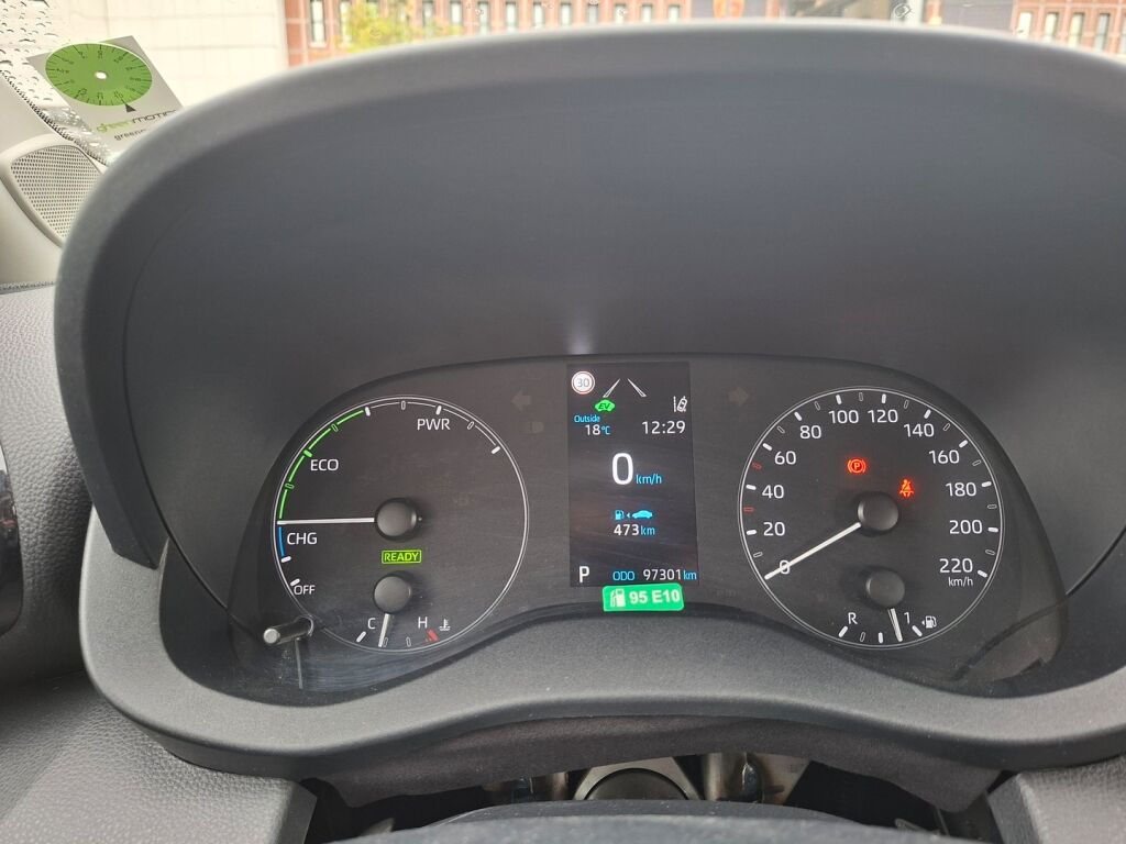 Toyota Yaris 2024 Harmaa