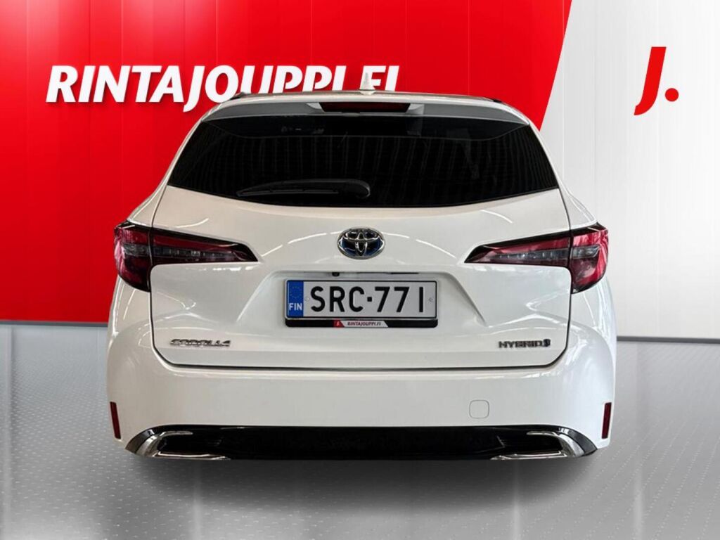 Toyota Corolla 2024 Valkoinen