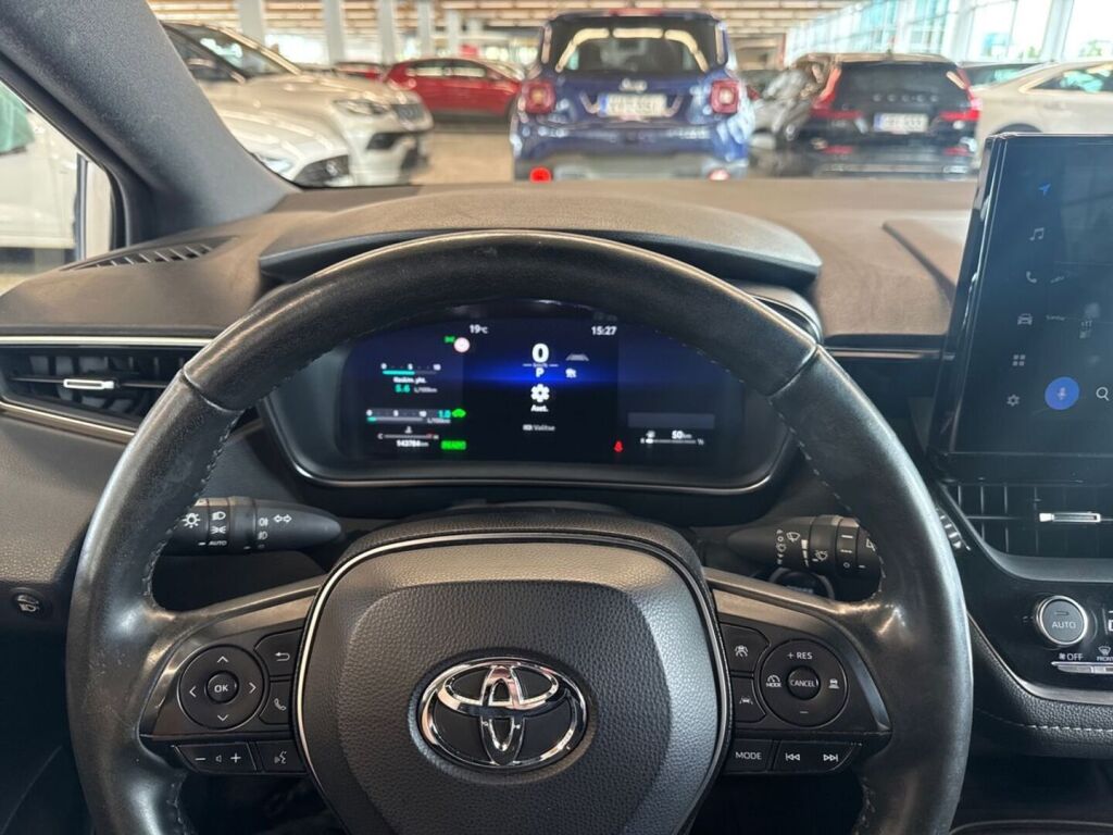 Toyota Corolla 2024 Valkoinen
