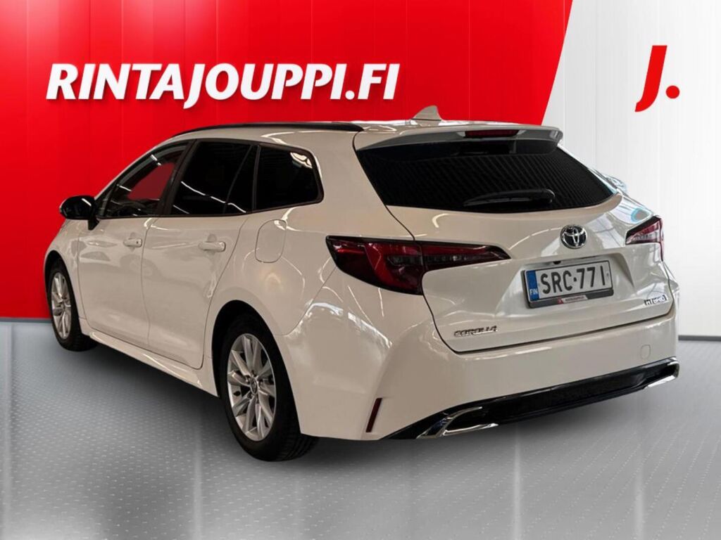 Toyota Corolla 2024 Valkoinen
