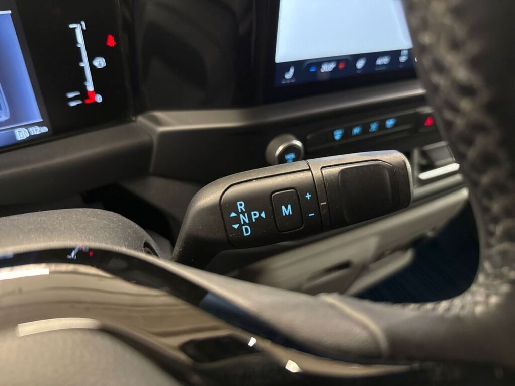 Ford Transit Custom 2024 Sininen