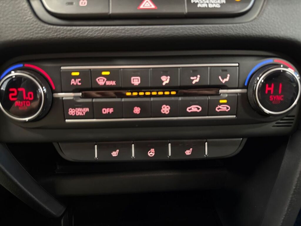 Kia Ceed 2025 Dark Penta Metal