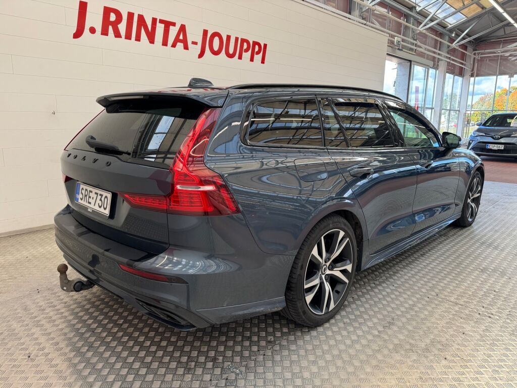 Volvo V60 2020 Sininen