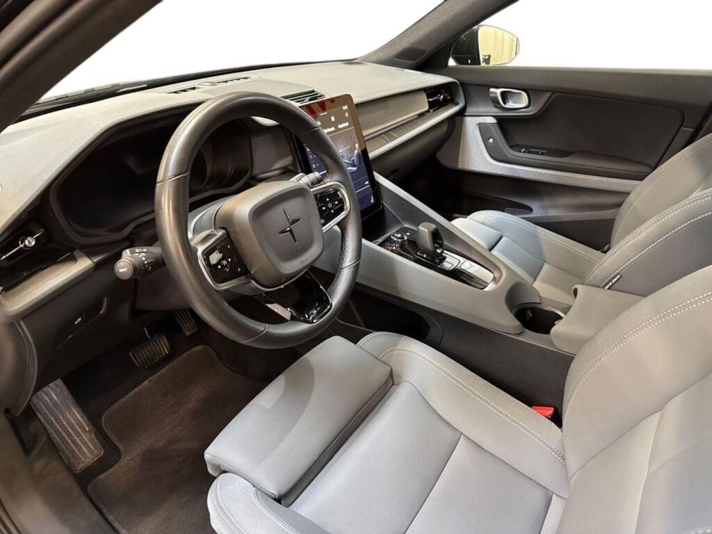Polestar 2 2023 Musta