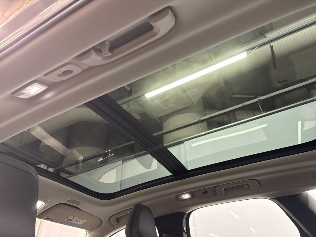 Volvo XC60 2025 Harmaa