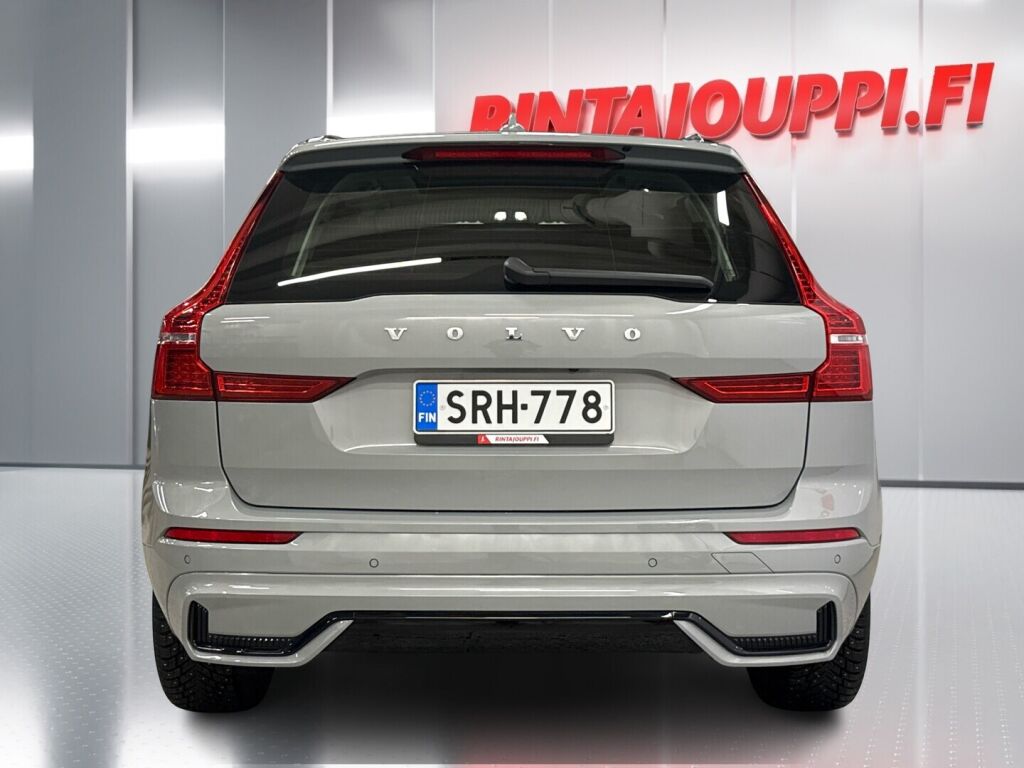 Volvo XC60 2025 Harmaa