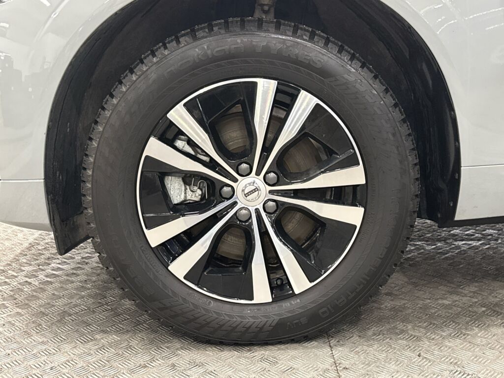 Volvo XC60 2025 Harmaa