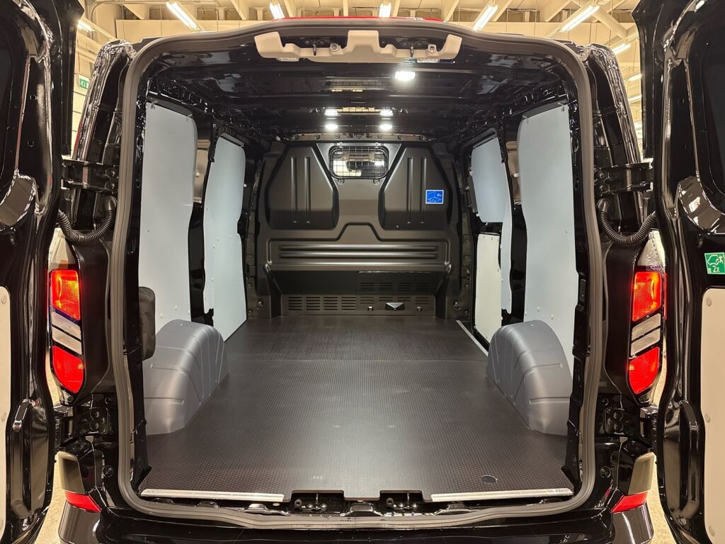 Ford Transit Custom 2026 Musta