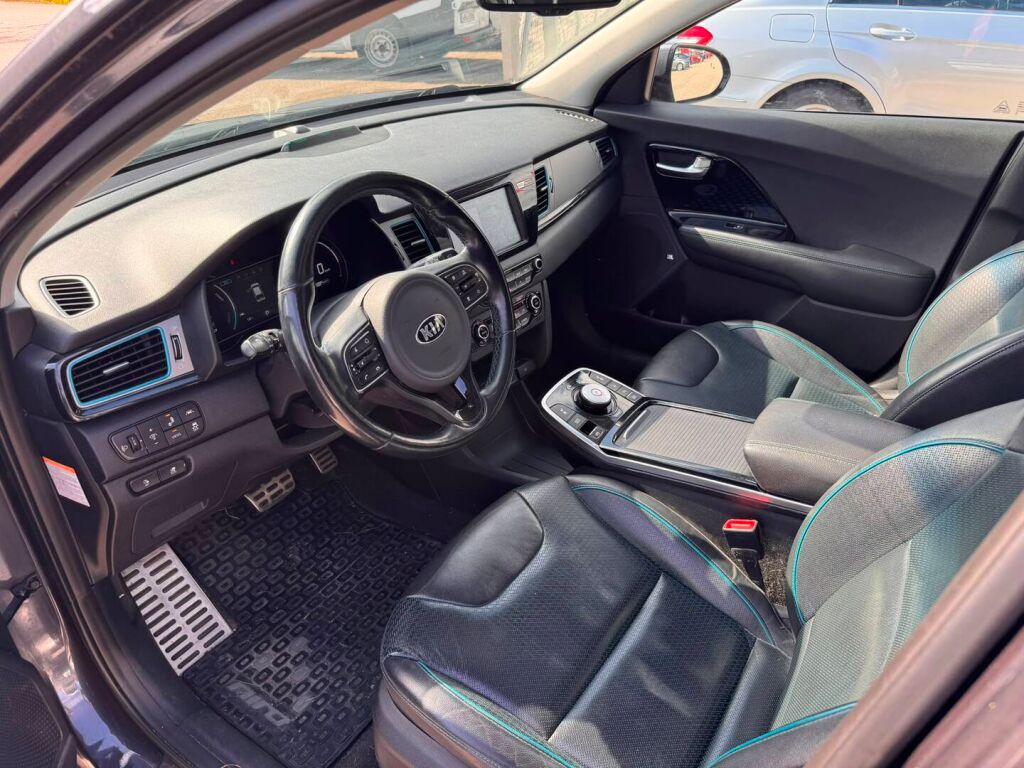 Kia Niro 2019 Harmaa