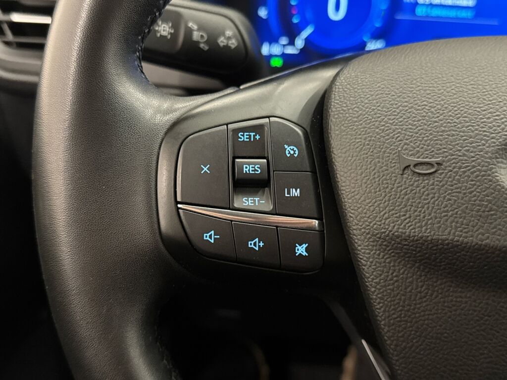 Ford Kuga 2022 Harmaa