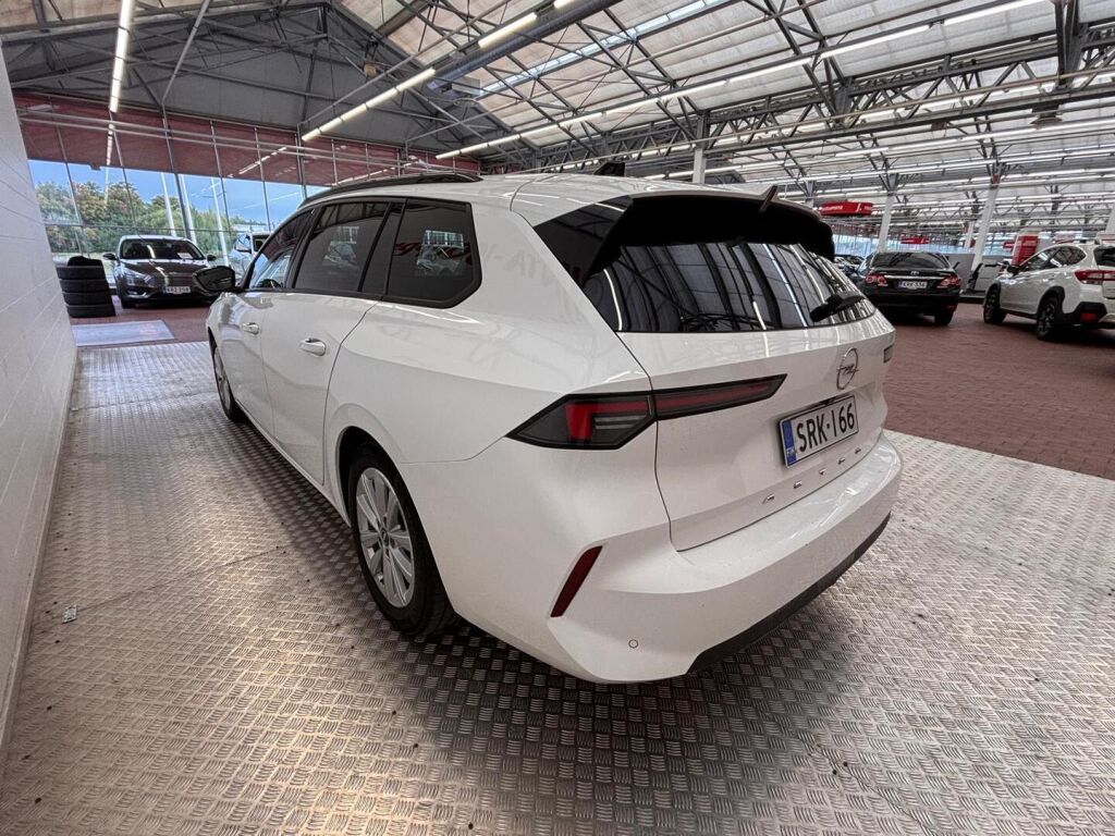 Opel Astra 2024 Valkoinen