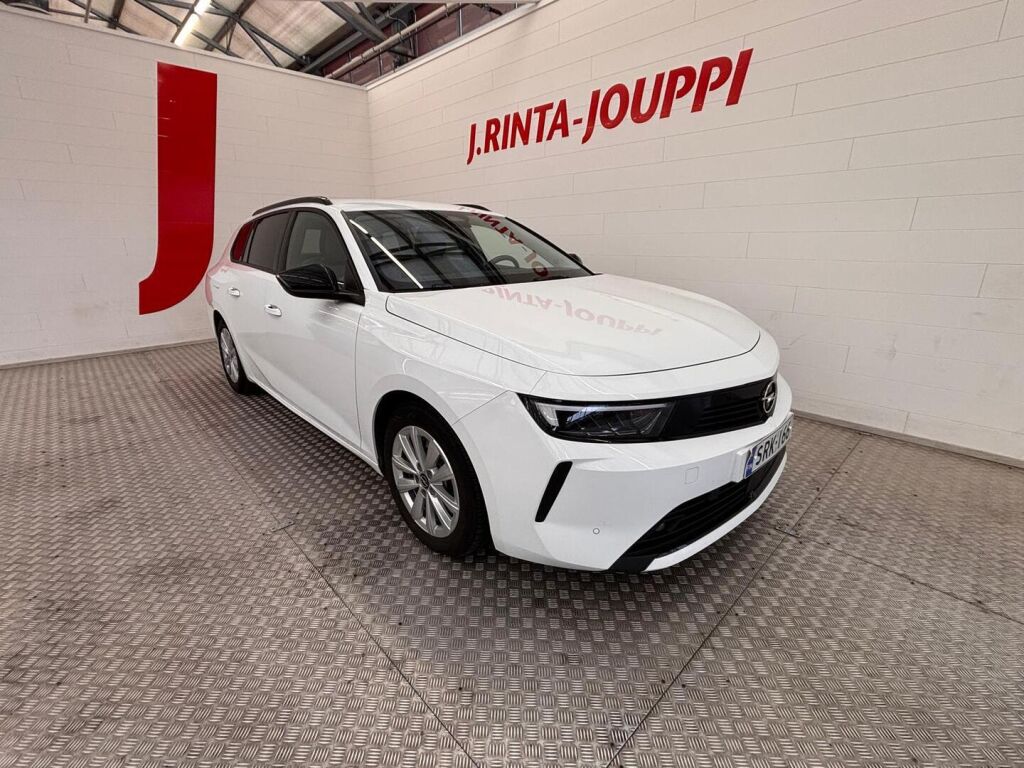 Opel Astra 2024 Valkoinen