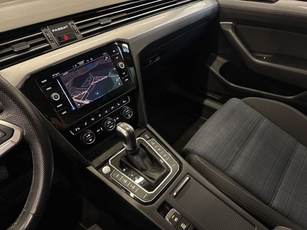 Volkswagen Passat 2020 Hopea
