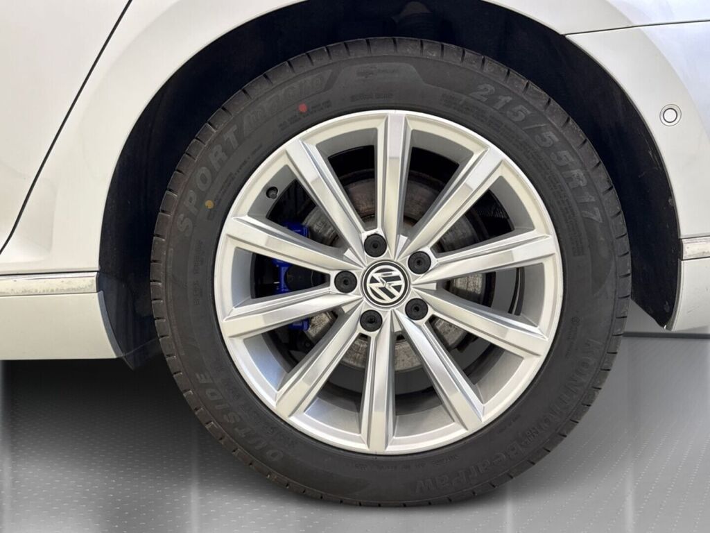 Volkswagen Passat 2020 Hopea