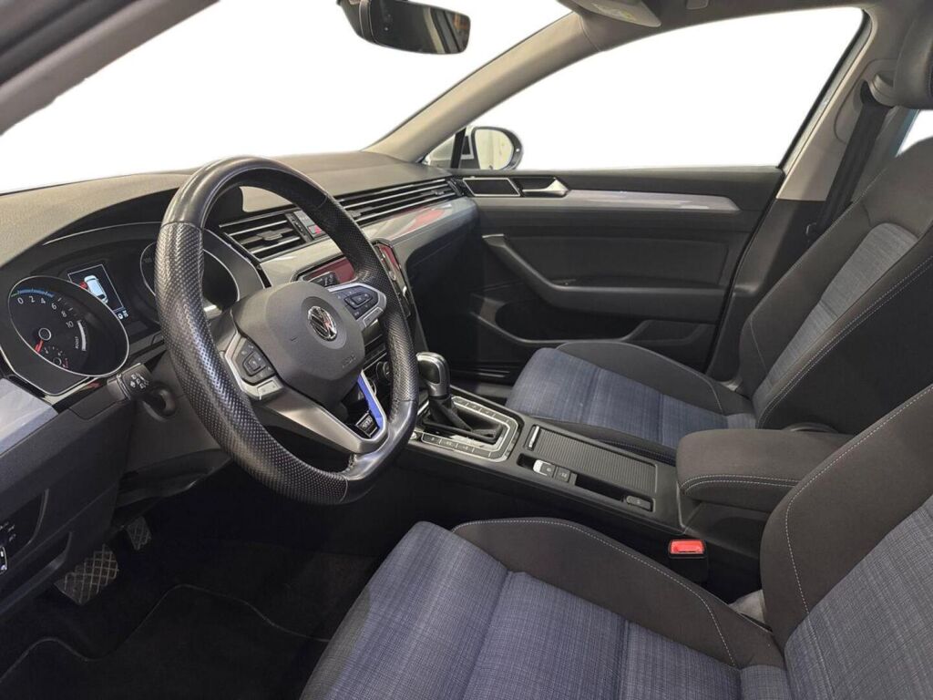 Volkswagen Passat 2020 Hopea