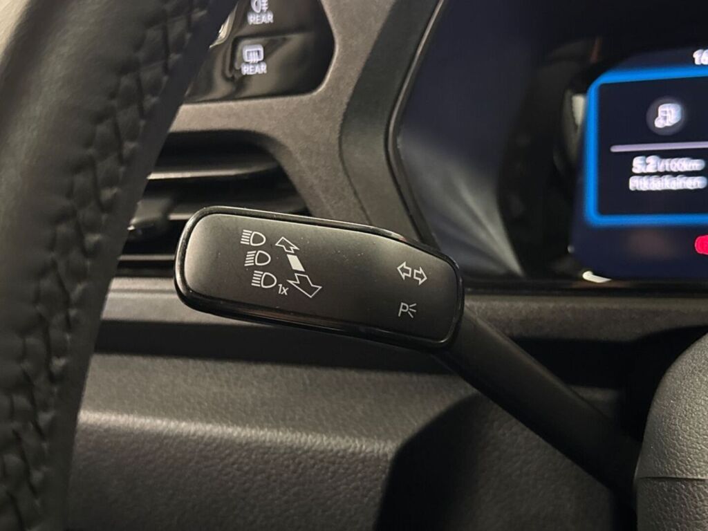 Volkswagen Caddy Maxi 2025 Valkoinen