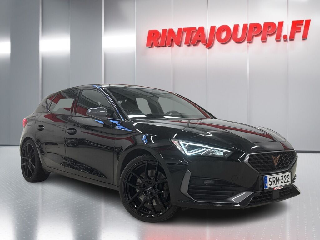 Cupra Leon 2022 Musta
