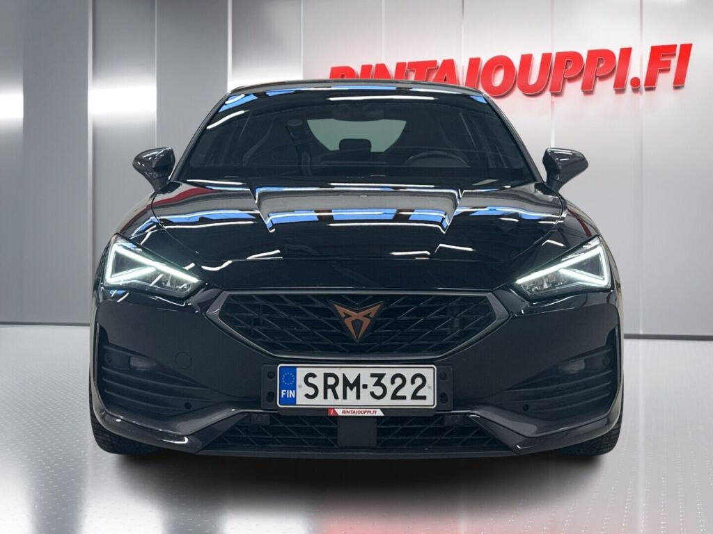 Cupra Leon 2022 Musta
