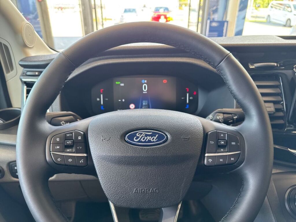 Ford Transit 2026 Frozen White