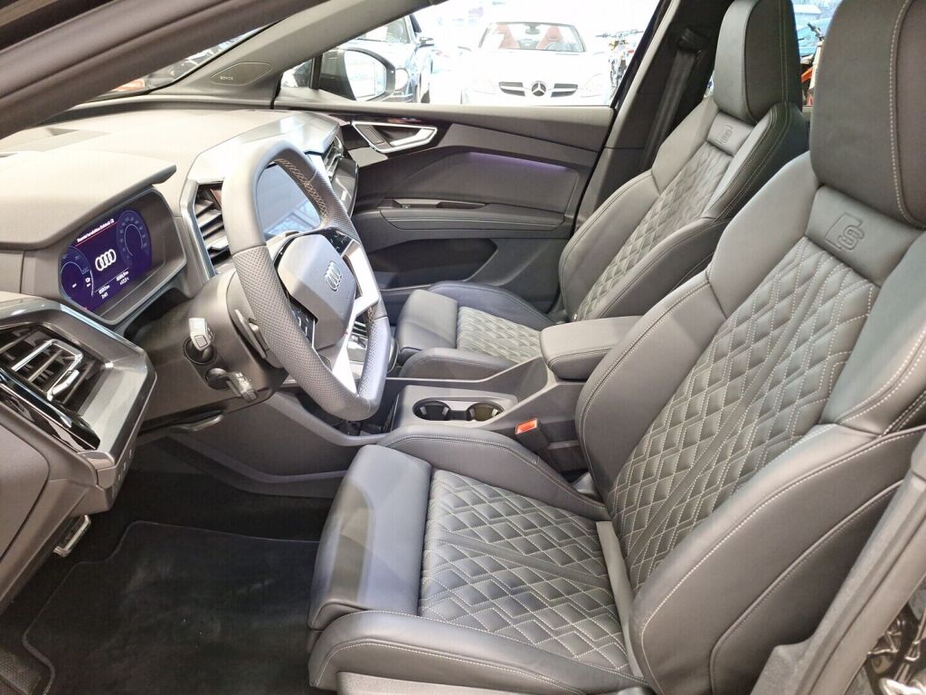 Audi Q4 e-tron 2025 