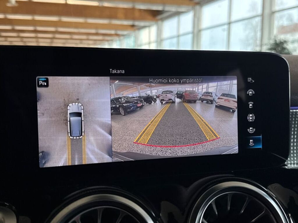 Mercedes-Benz EQB 2023 